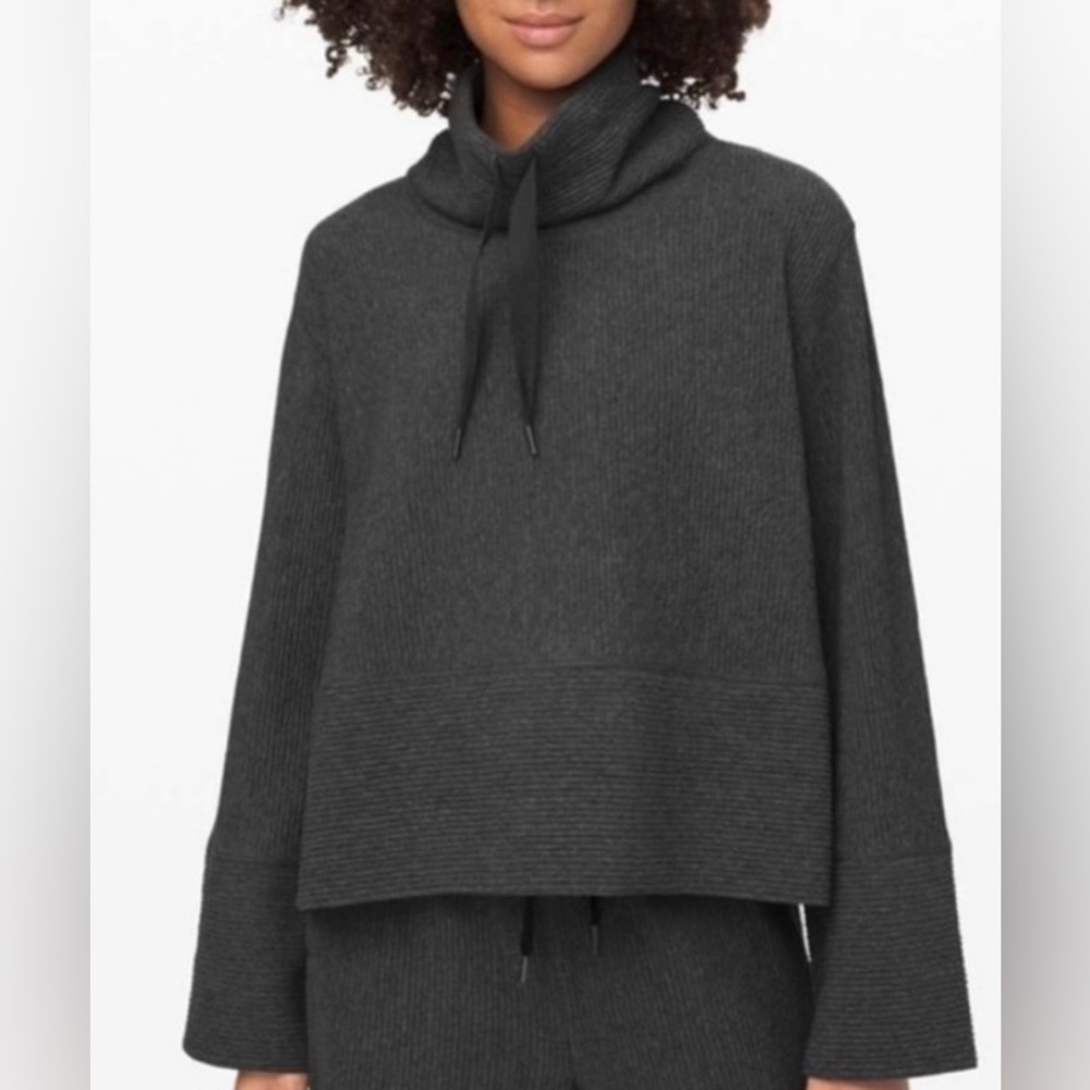 Lululemon Retreat Yourself Pullover Heathered Core Dark
Grey Size M/L
